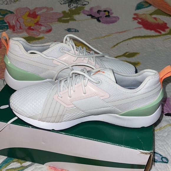 Puma Sneaker - Picture 4 of 5